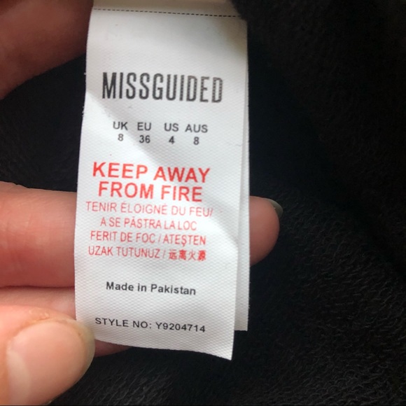 Missguided | Sweatshirt Dress - Picture 6 of 6